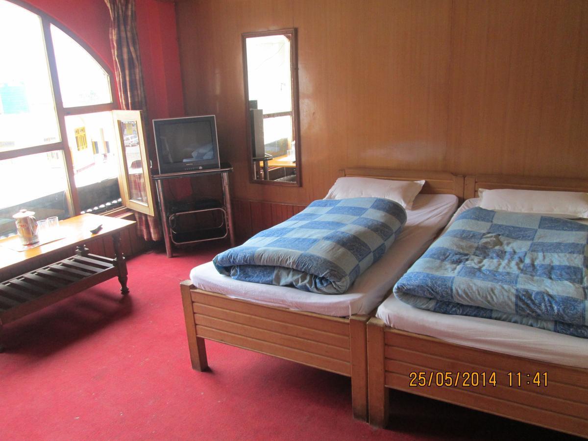 Pandey Lodge Buin 外观 照片